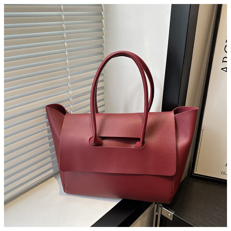 Large Capacity Retro Shoulder Handbag